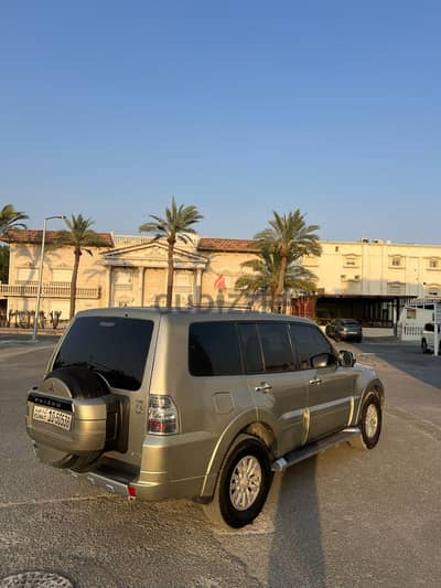 Mitsubishi Pajero 2012