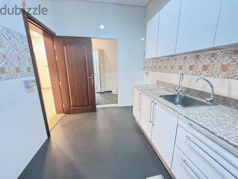 Very nice villa flat with roof garden 6