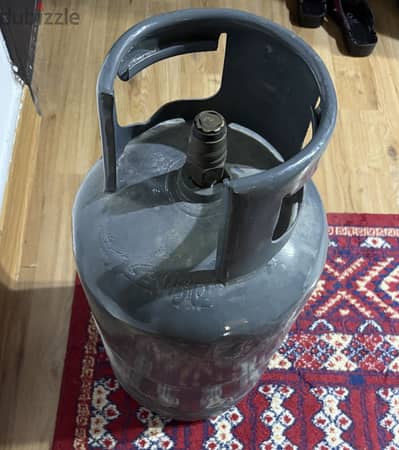 Gas cylinder