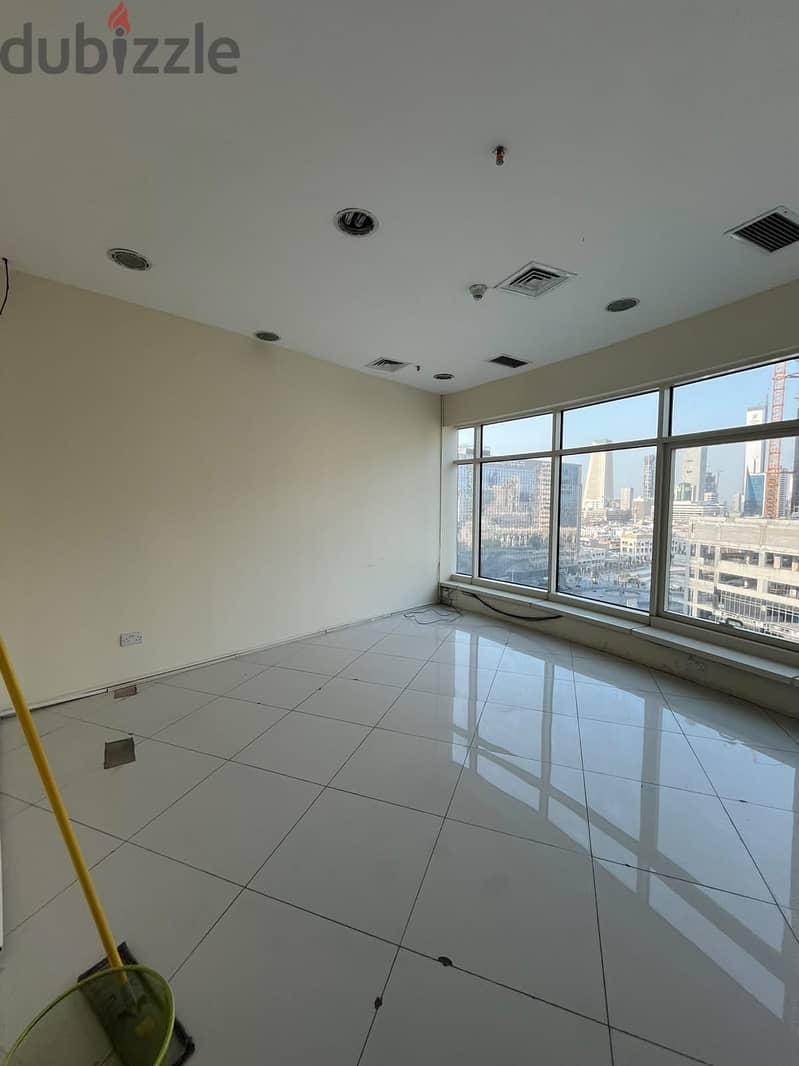 Half a Commercial Floor with panoramic view for rent in Qibla. 1