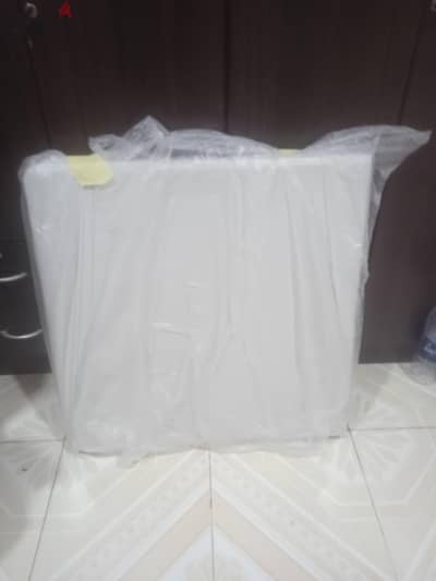 folding table