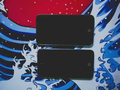 iPod Touch 4th Gen 32GB (Pack of 2) + Cable