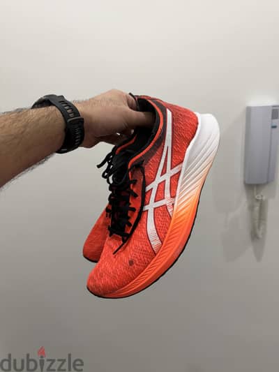 15 KD - Used, Asics FF Blast size Euro 43 running shoes.