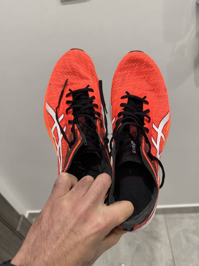 15 KD - Used, Asics FF Blast size Euro 43 running shoes. 1
