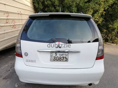 Mitsubishi Grandis 2007