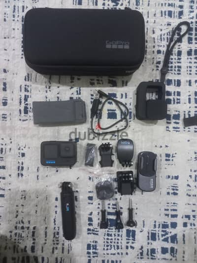 Go Pro 10 Camera With bag Assesories