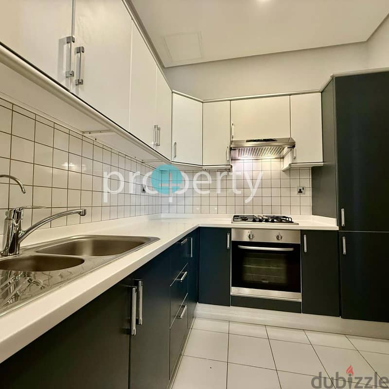 One Bedroom furnished apartment in salmiya, Kuwait 6