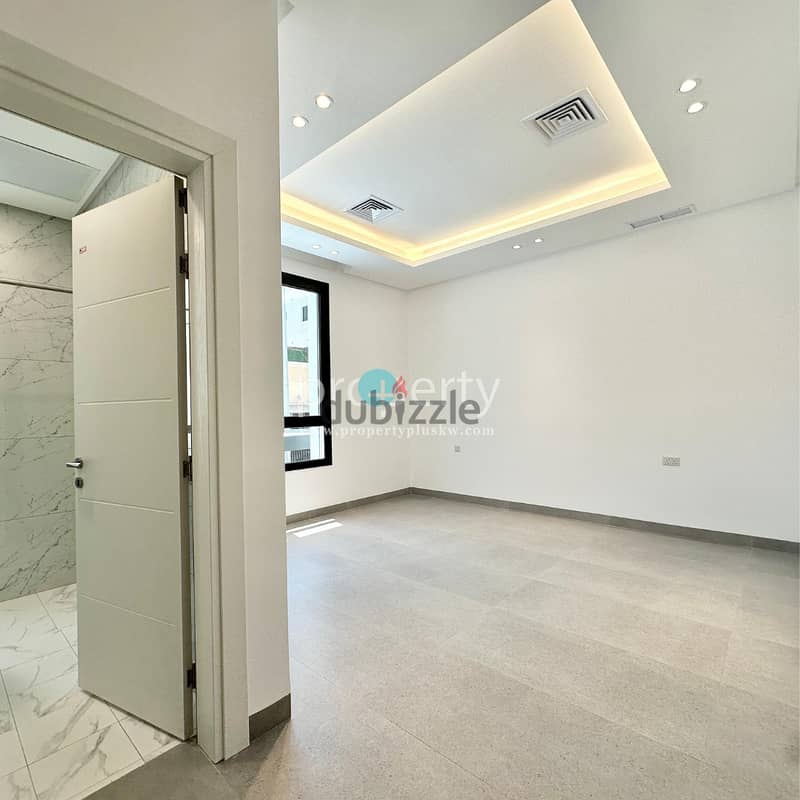 Three bedroom apartment for Rumaithya ,Close to Salmiya Garden 8