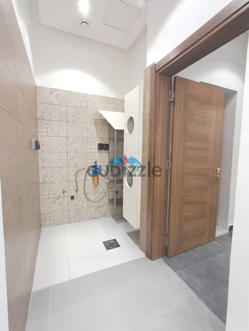 Luxury 4 Bedroom Duplex with Private Yard & Entrance in Zahra 6