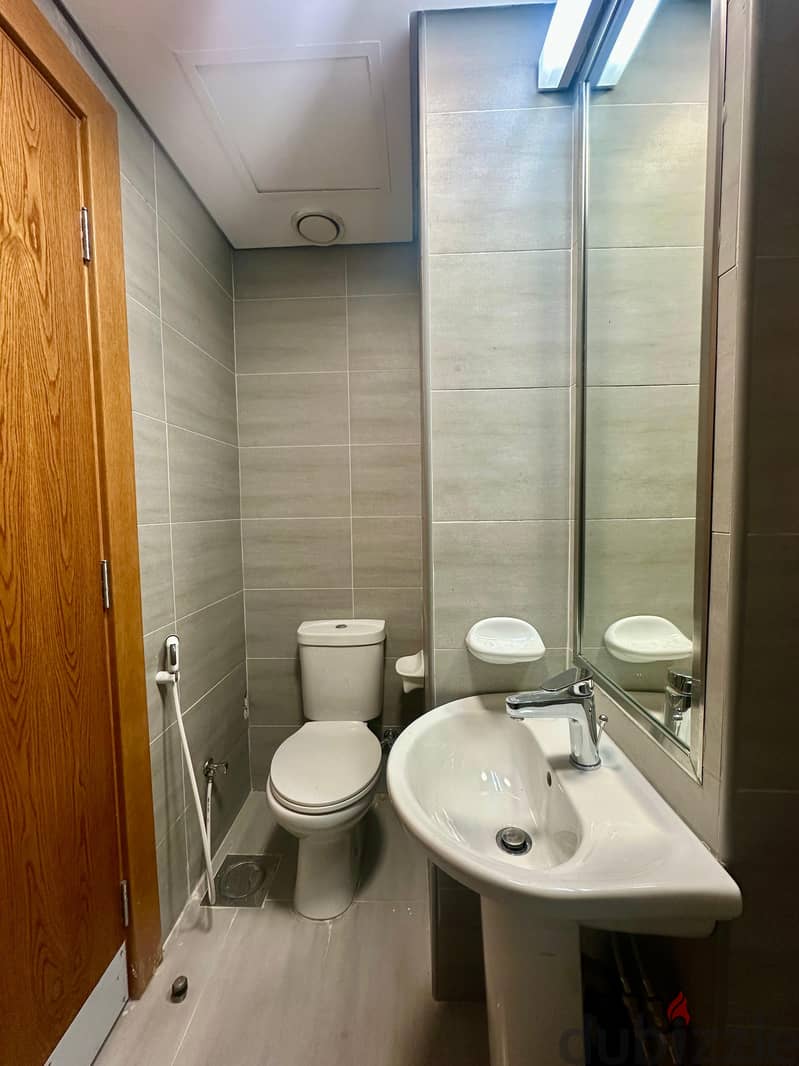 VIP Penthouse Apartment for Rent in Bneid al Qar 12