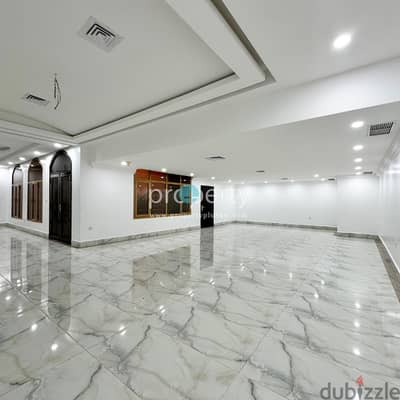 5 bedroom basement floor for rent in Siddeeq