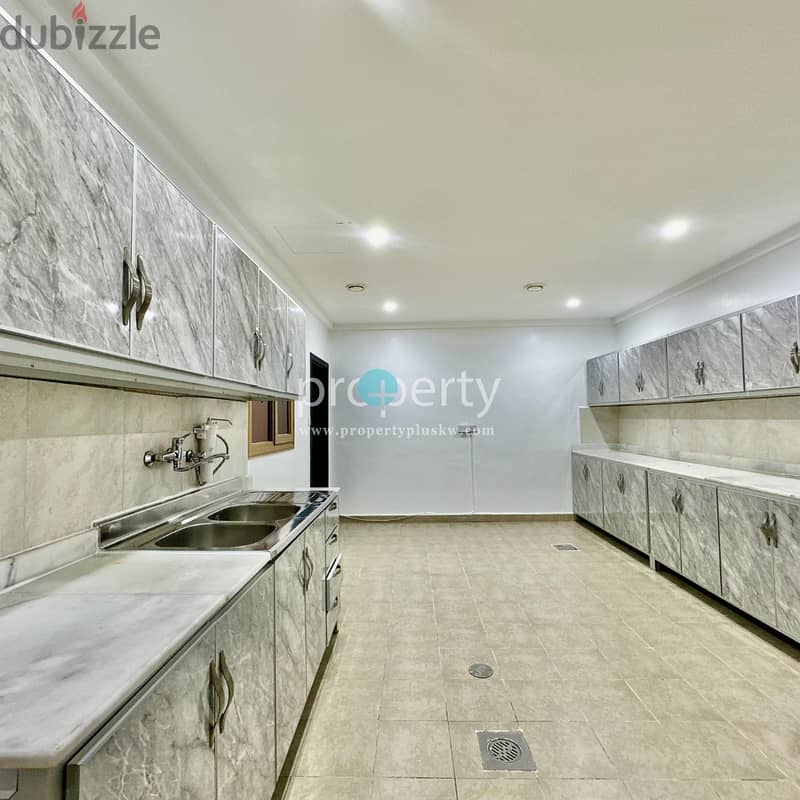 5 bedroom basement floor for rent in Siddeeq 1