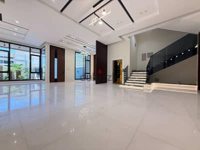 Abu Al Hasania – Fantastic, Contemporary, Five Master Bedroom Villa