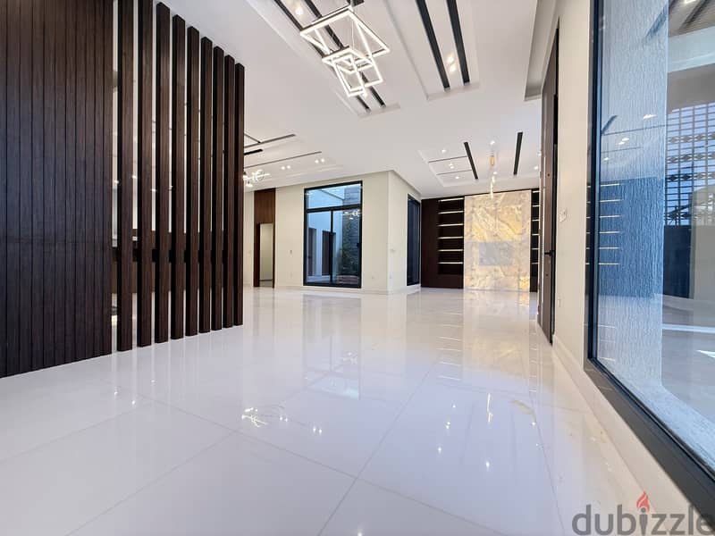 Abu Al Hasania – Fantastic, Contemporary, Five Master Bedroom Villa 2