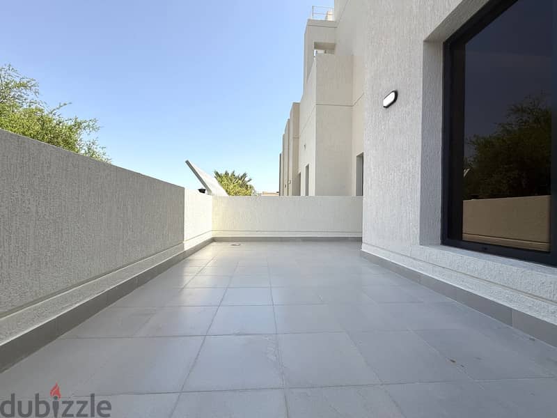 Abu Al Hasania – Fantastic, Contemporary, Five Master Bedroom Villa 10