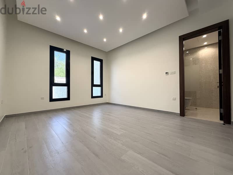 Abu Al Hasania – Fantastic, Contemporary, Five Master Bedroom Villa 12
