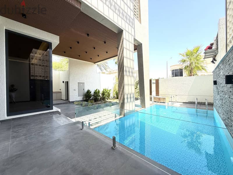 Abu Al Hasania – Fantastic, Contemporary, Five Master Bedroom Villa 17