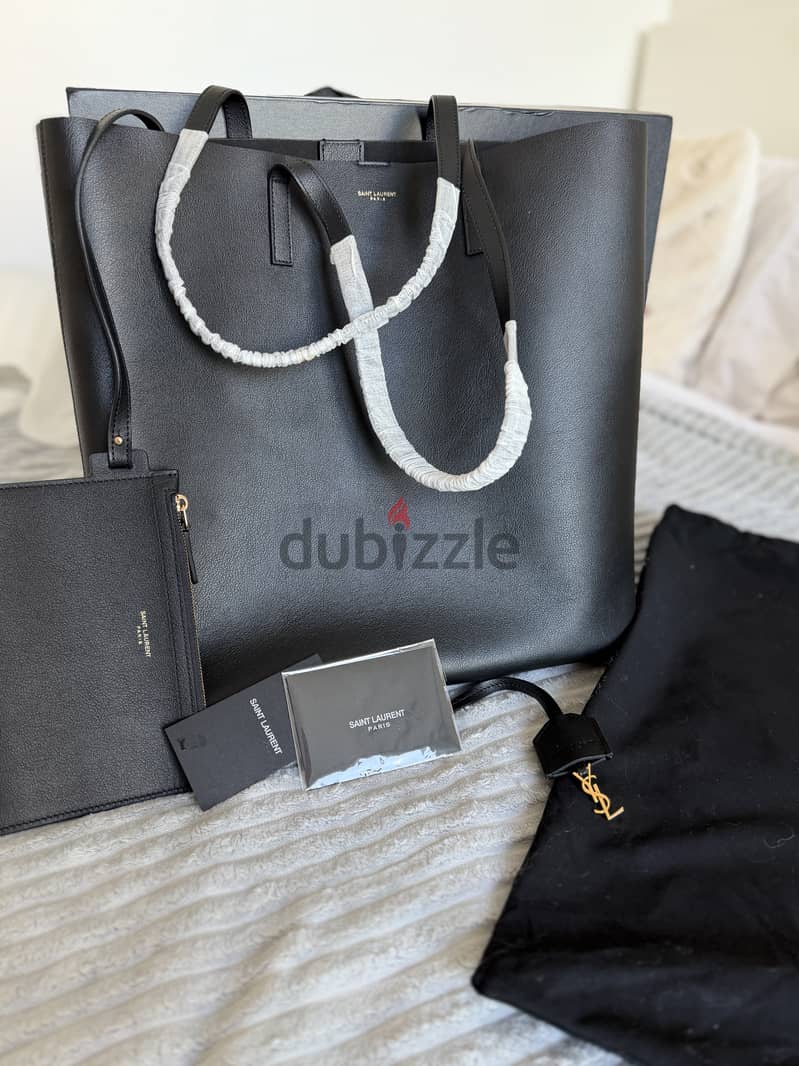 SAINT LAURENT Shopping Leather Tote – Black 2