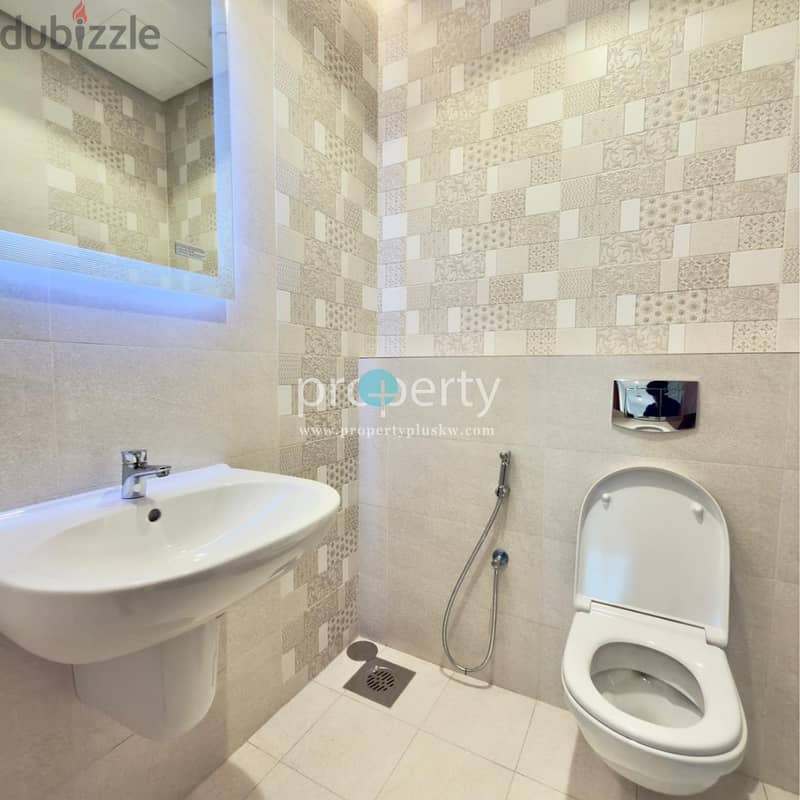 Three bedroom Furnished apartments in Daiya 10