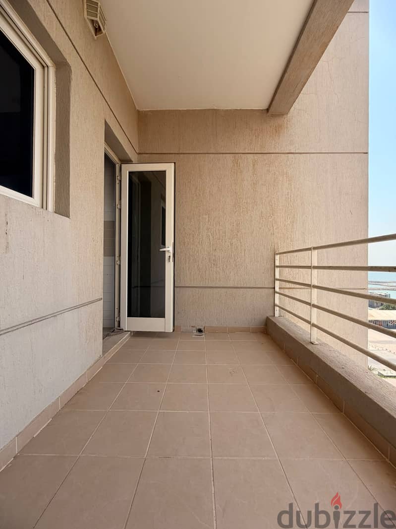 Sea View Apartment for Rent in Salmiya 6