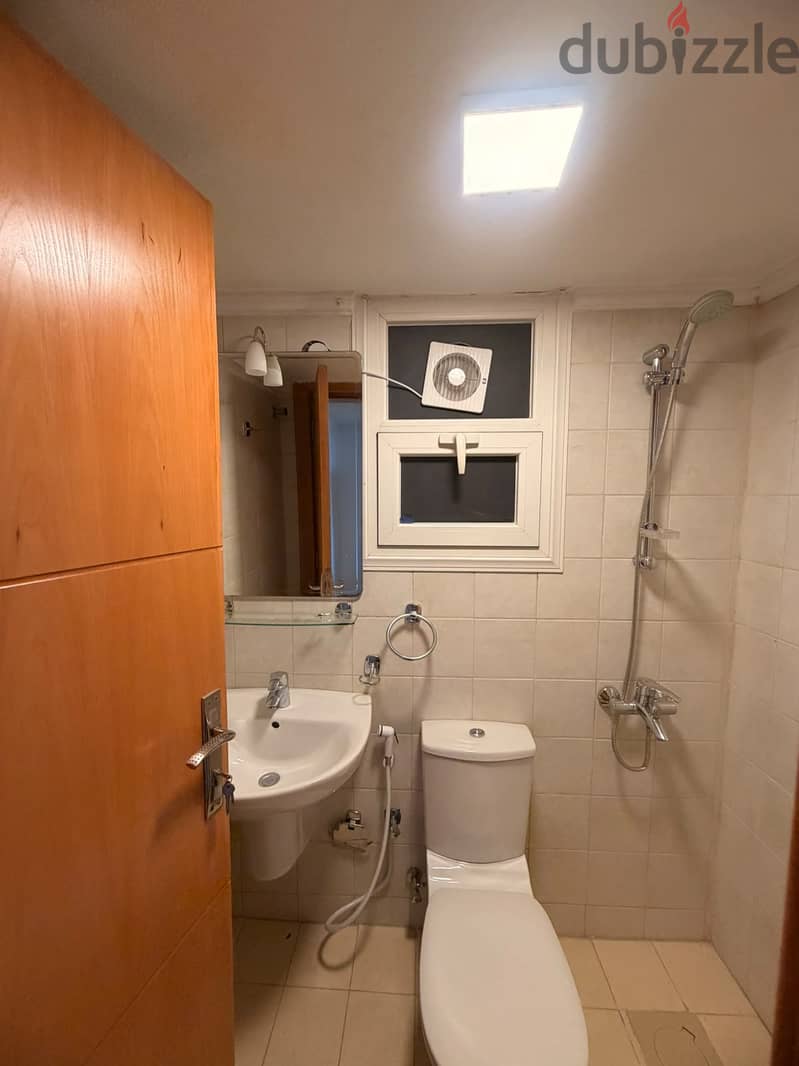 Sea View Apartment for Rent in Salmiya 8