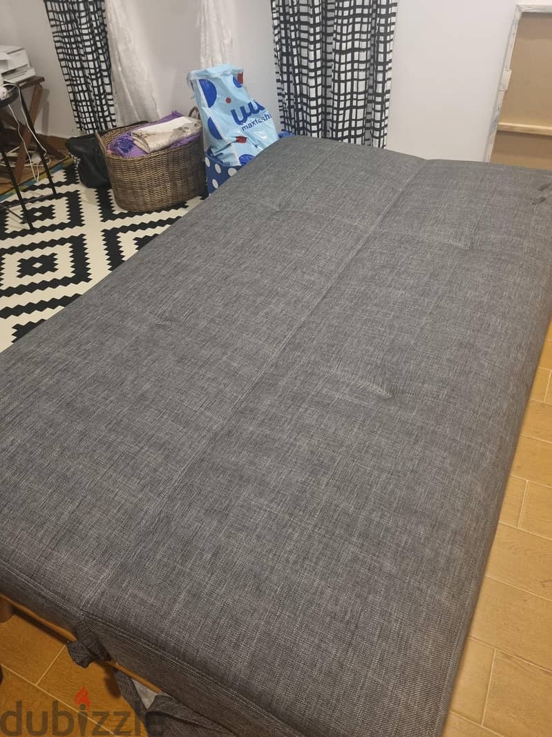 moving sale 12