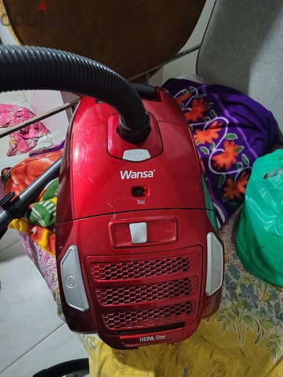 Wansa 2400W Vacuum Cleaner – Excellent Working Condition