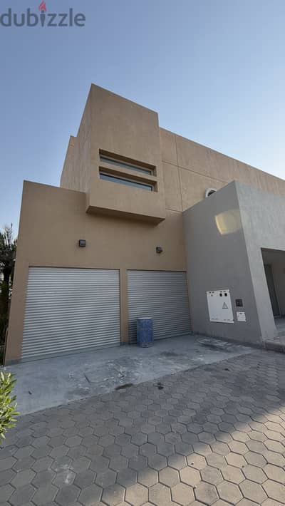 4 Bedroom Villa in Siddeeq