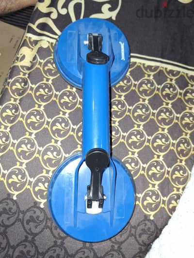 Silverline Heavy-Duty Double Suction Pad Lifter (70kg Capacity) – new