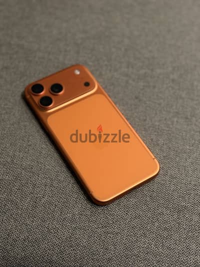 17 Pro Max 512GB - Cosmic Orange Like New