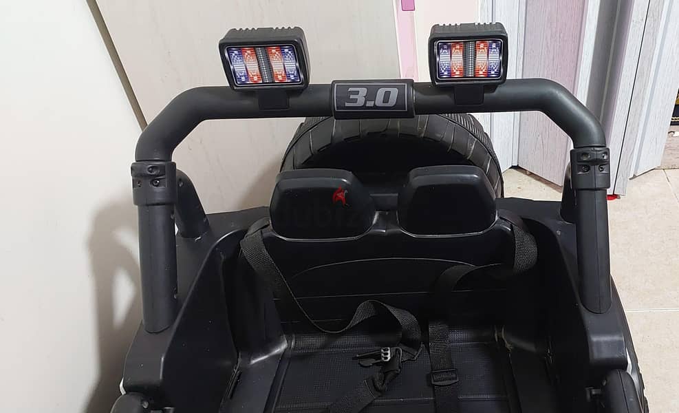 Drinving Kids Jeep car with remote 1