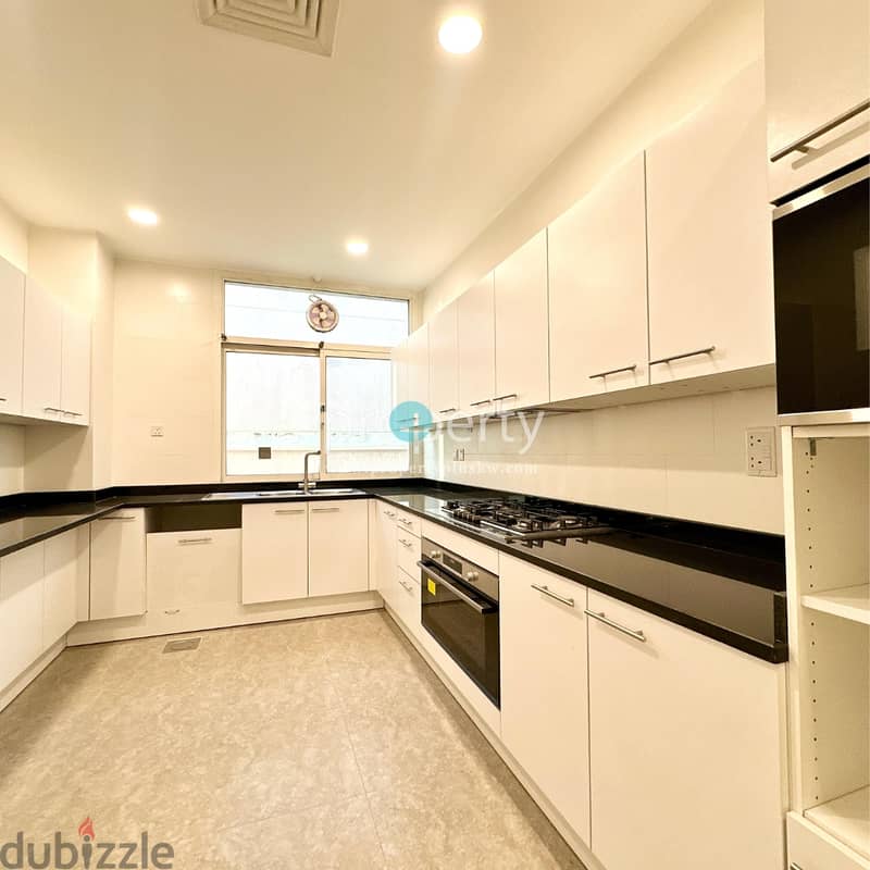 Spacious 4-Bedroom Floor for Rent in Salwa, Kuwait 7