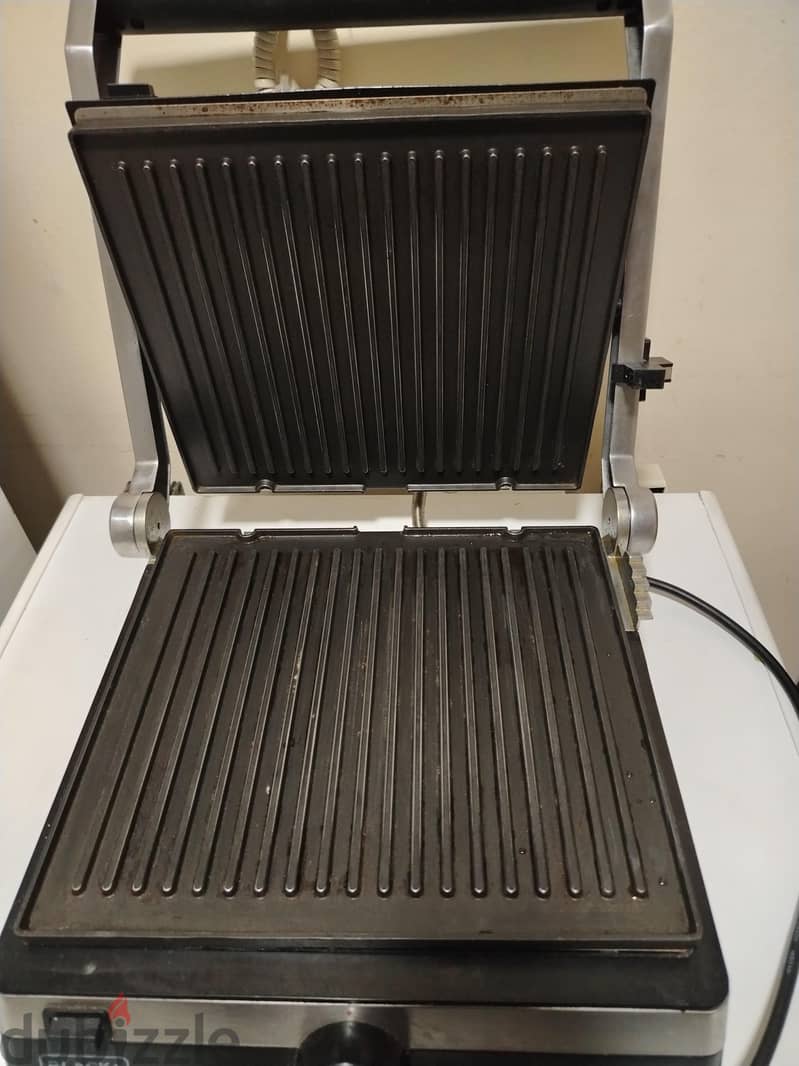 Black + Decker Griller, Toaster and Sandwich maker 2