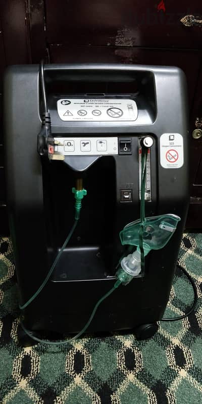 oxygen cylinder