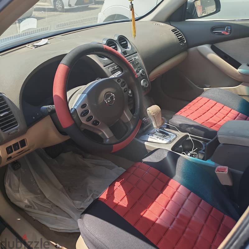Nissan Altima 2011 full option 3