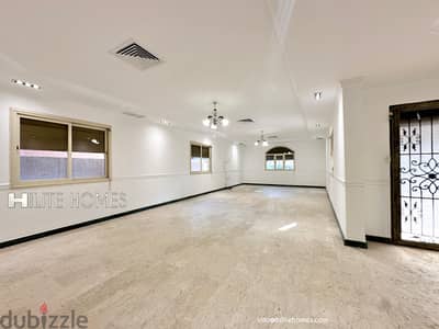 Four bedroom floor with private entrance for rent in Jabriya