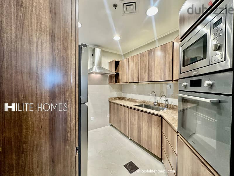 Three bedroom Seaview apartment with balcony for rent in Shaab 11