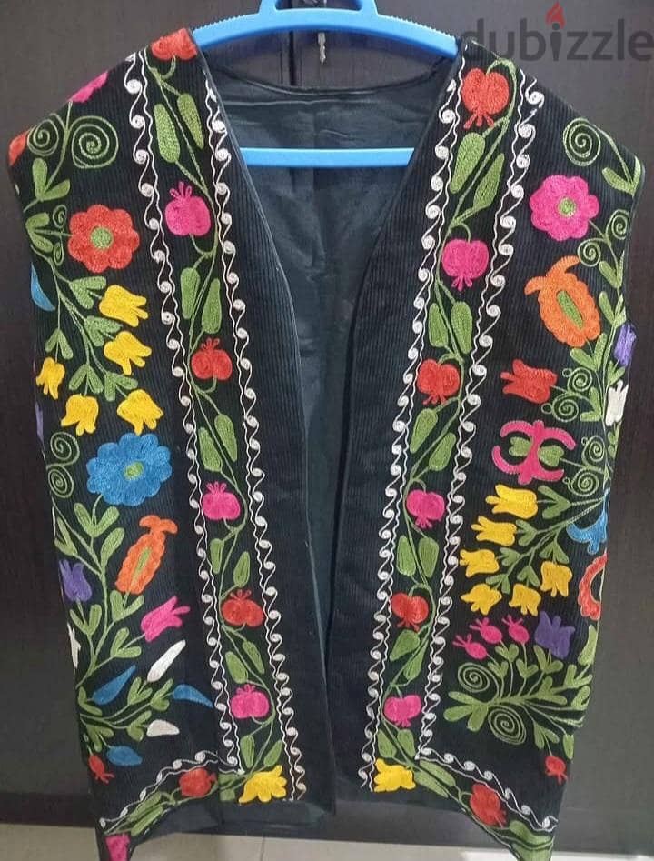 Brand new hand embroidered vest (سديري) - 25.5x32 inches 3