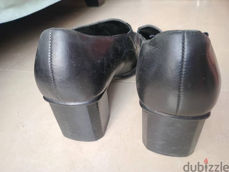 Pre-owned ladies Janet D. shoes size 37 - excellent condition 1