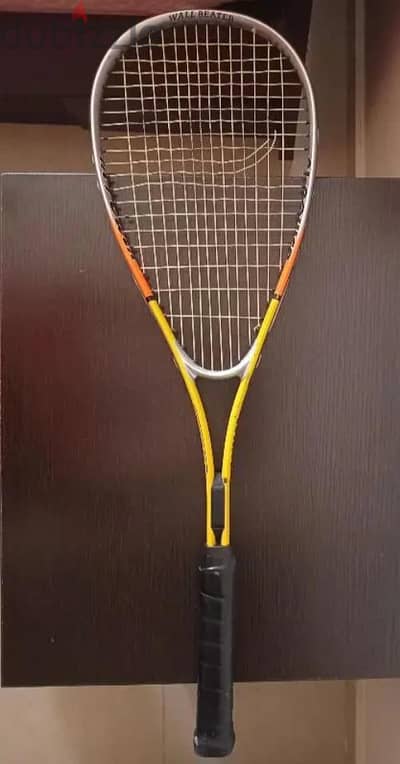 Pre-owned Dunlop Wallbeater squash racket - 190g weight