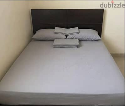 Kingsize Bed with Mattress