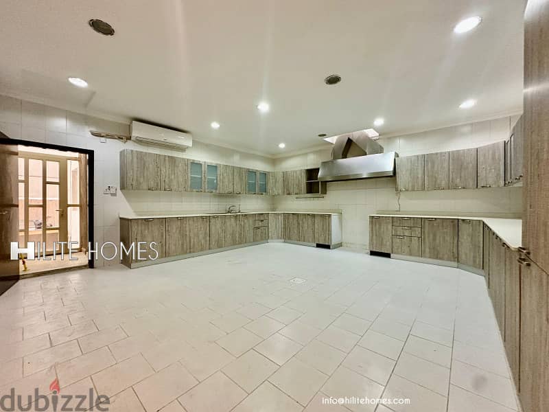Four bedroom floor with private entrance for rent in Jabriya 13