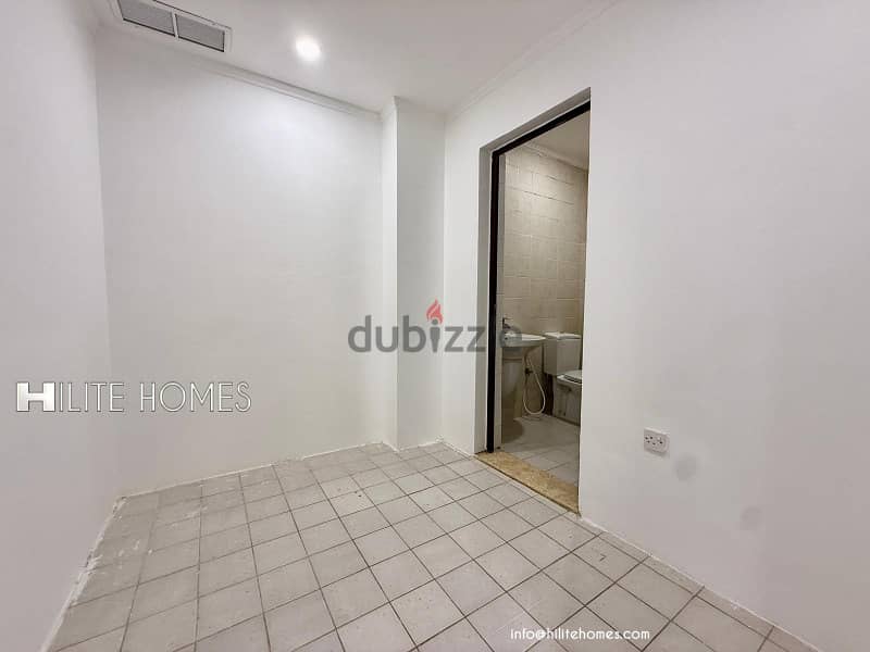 Triplex Villa for rent in Rumaithya 3