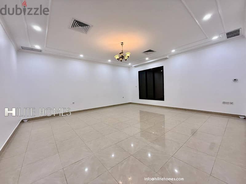 Triplex Villa for rent in Rumaithya 11