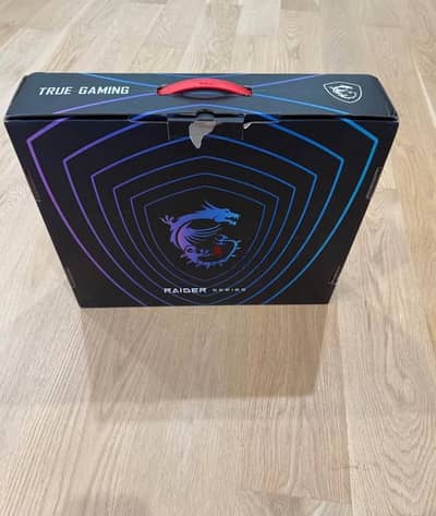Brand new MSI Raider GE78HX gaming laptop RTX 4090 core i9 32GB Ram