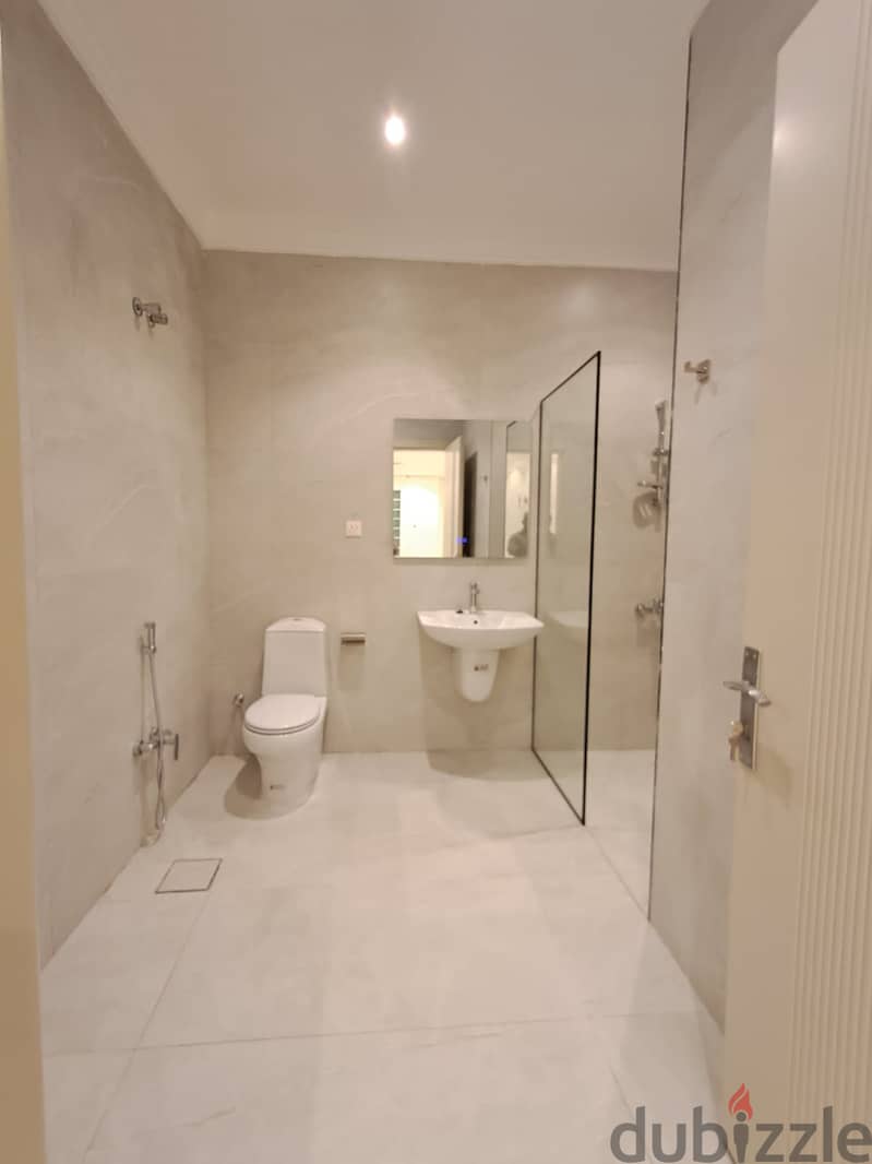 Spacious new  4 Bedroom Floor 4