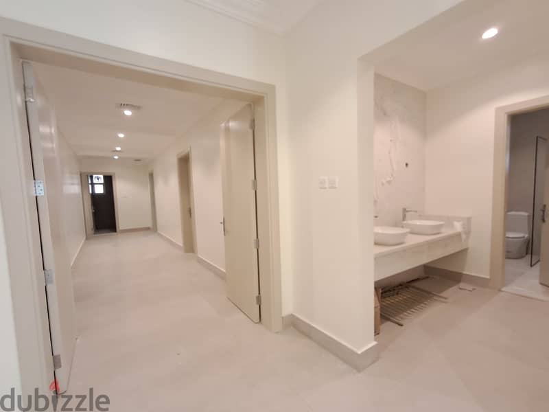 Spacious new  4 Bedroom Floor 7