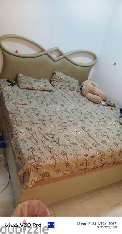 bed and mattress available 15kd