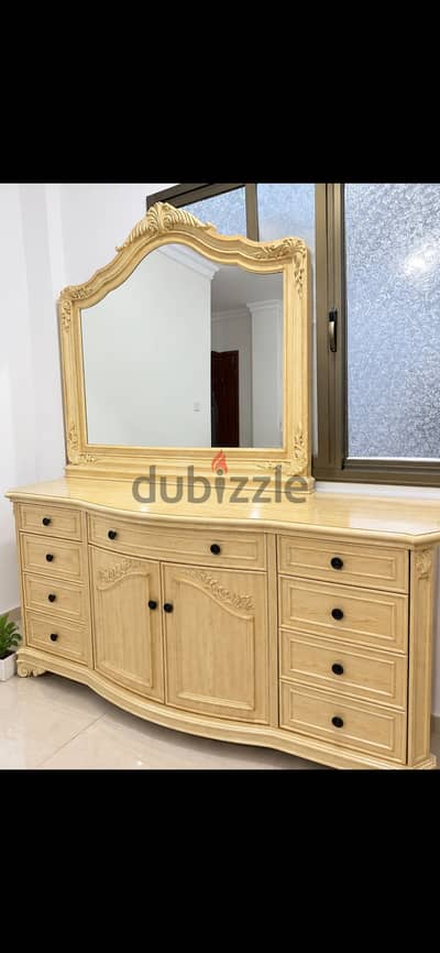Dressing table