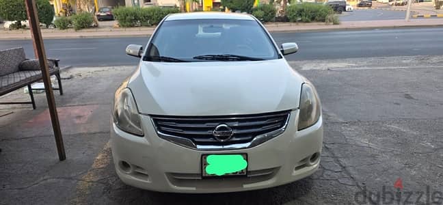 Nissan Altima 2012